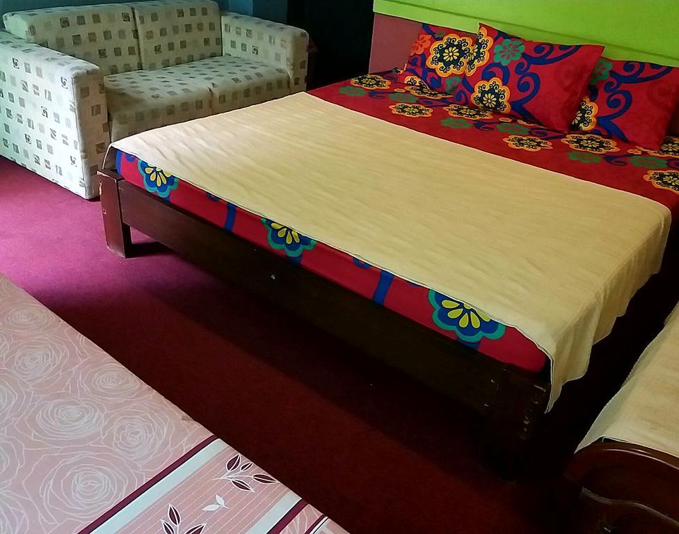 Homestay Triniti Lembang Esterno foto