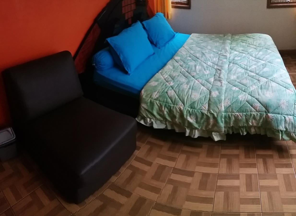 Homestay Triniti Lembang Esterno foto